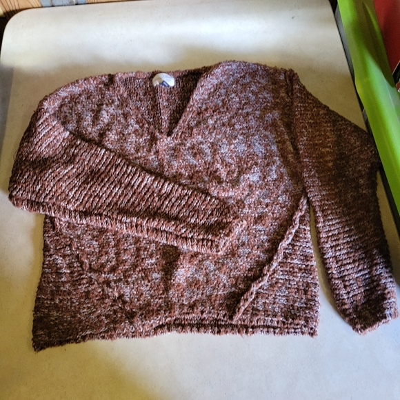 5/$15 Sweater - Picture 2 of 4